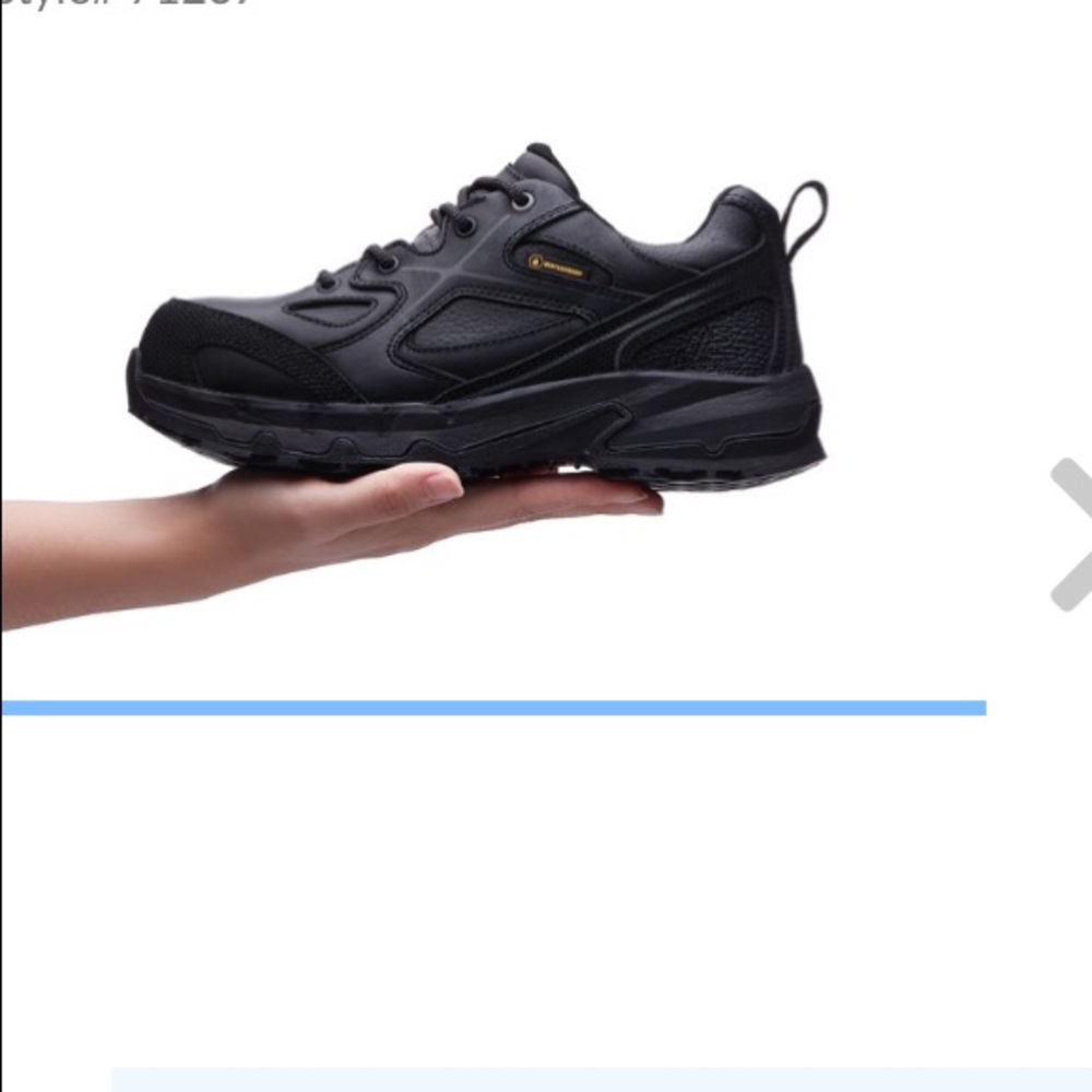 NWT Women’s Shoes For Crews- Moxie Low Boot